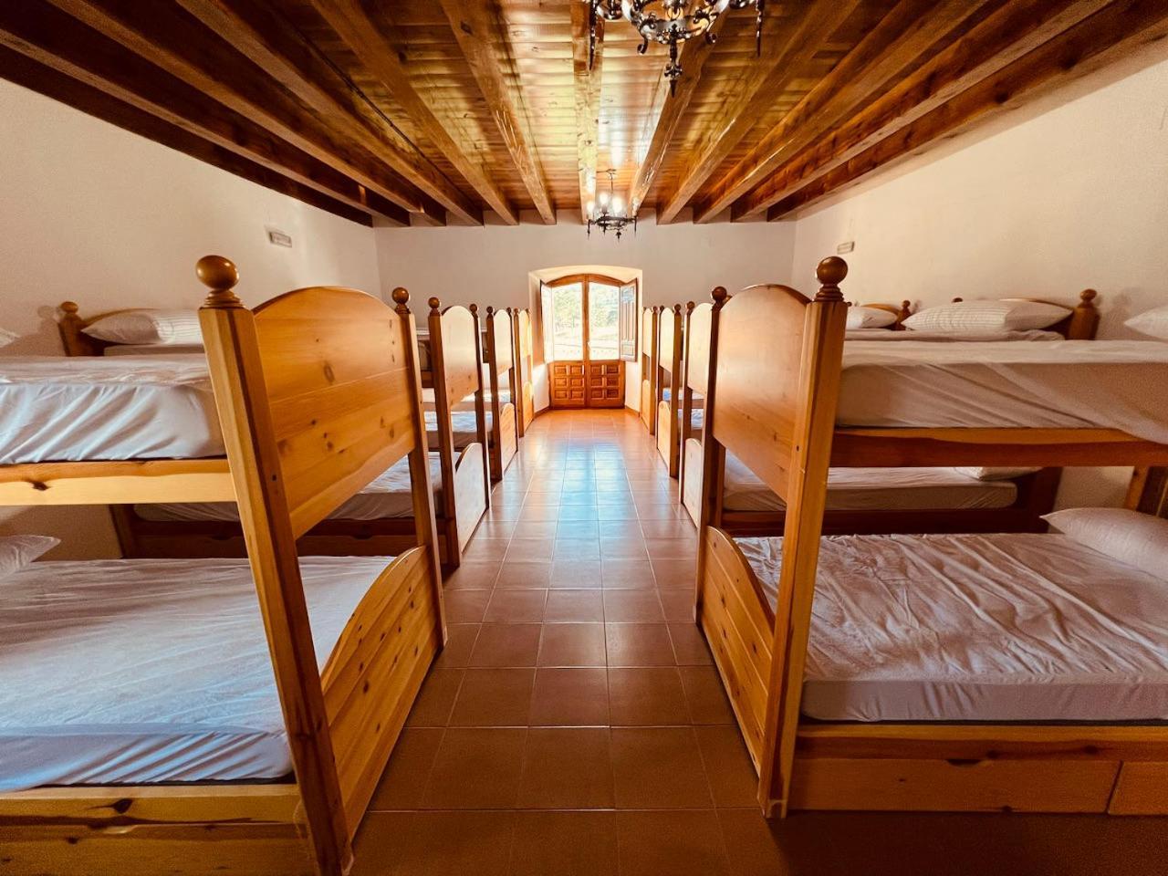 Albergue Pinares - La Casona De Revenga Regumiel de la Sierra ภายนอก รูปภาพ