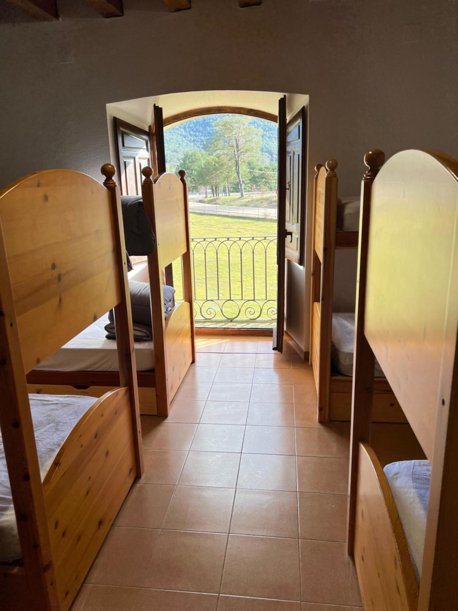 Albergue Pinares - La Casona De Revenga Regumiel de la Sierra ภายนอก รูปภาพ