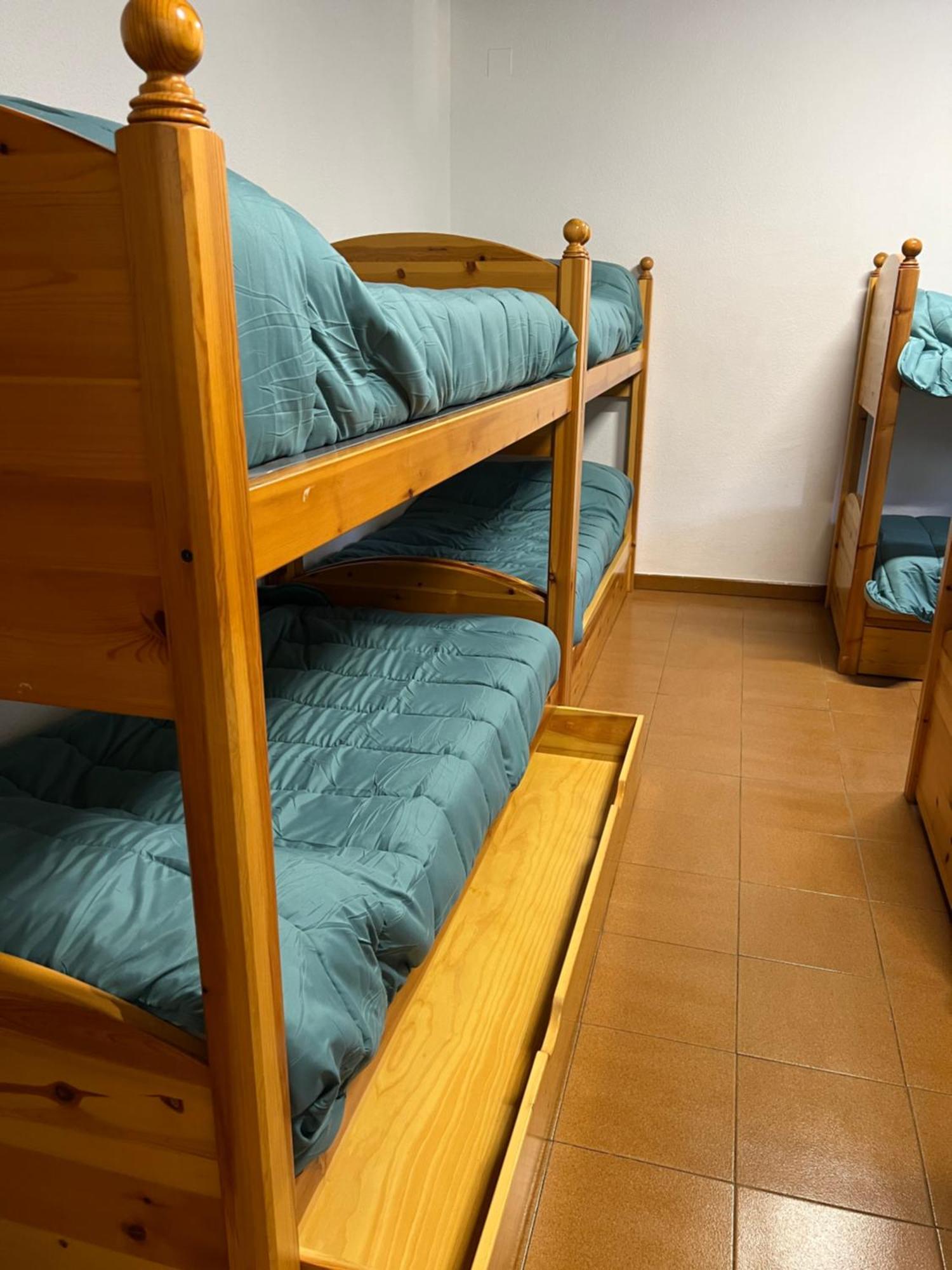 Albergue Pinares - La Casona De Revenga Regumiel de la Sierra ภายนอก รูปภาพ