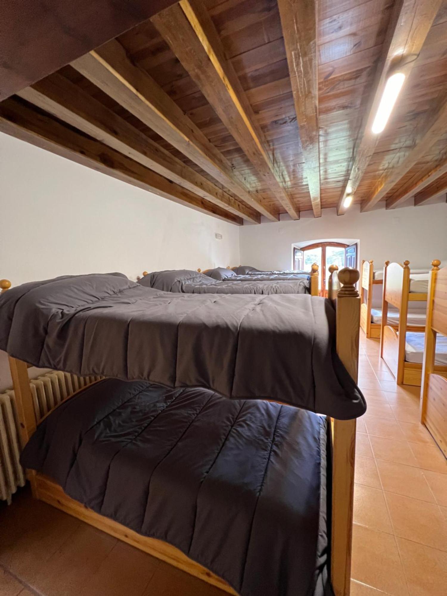 Albergue Pinares - La Casona De Revenga Regumiel de la Sierra ภายนอก รูปภาพ